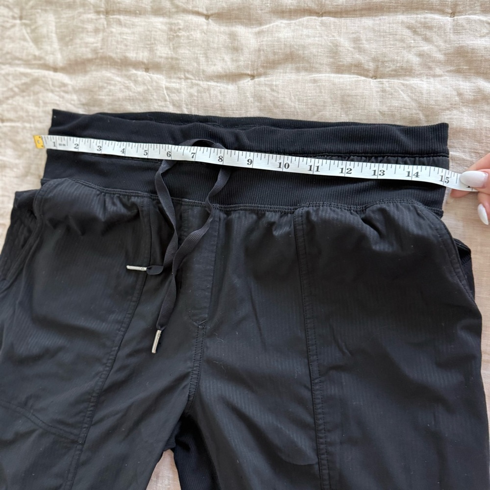 Lululemon Women's Dance Studio Crop 25" Pants Unlined Black Size 6 - Picture 5 of 9